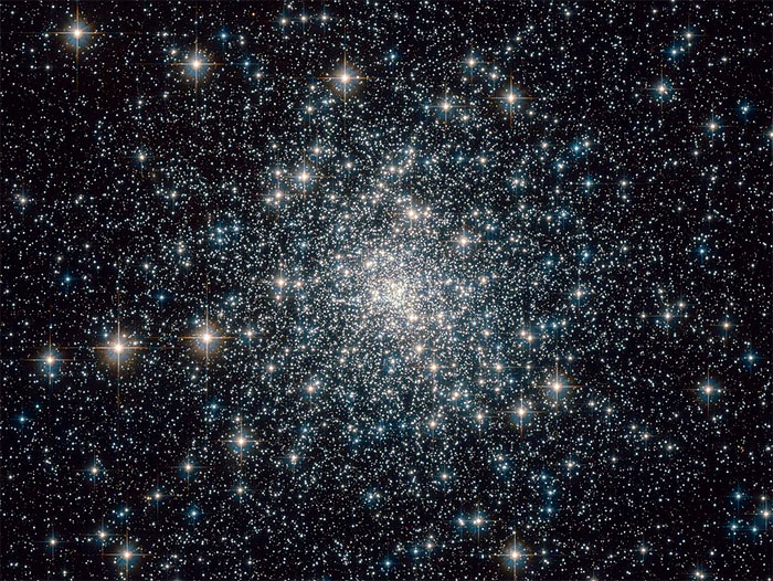  M30 par Hubble